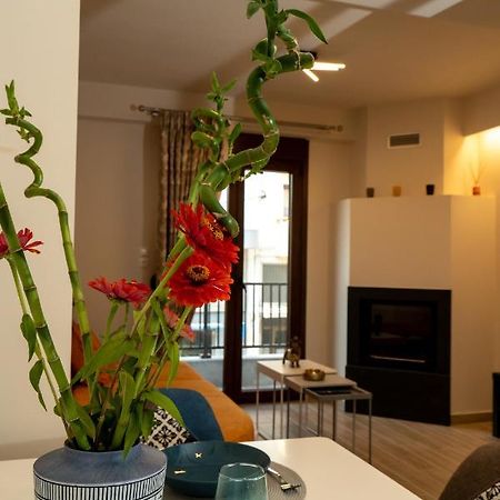 Comfy & Stylish Apt In Ioannina Apartment ภายนอก รูปภาพ